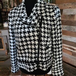 Womens Anthropologie Tweed Black And White jacket Size 12p